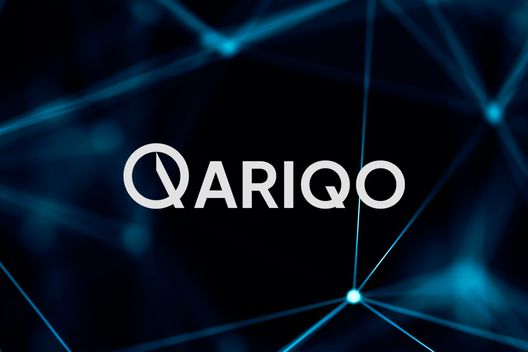 ARIQO's Bangkok Debut Sparks Pandemonium, Industry Whores Gawk